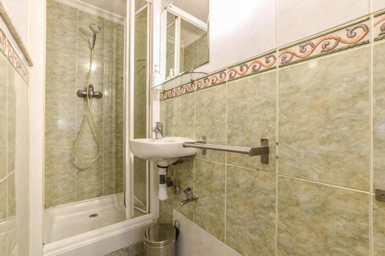 Apartamento Plaza De Lavpies Appartement Madrid Buitenkant foto